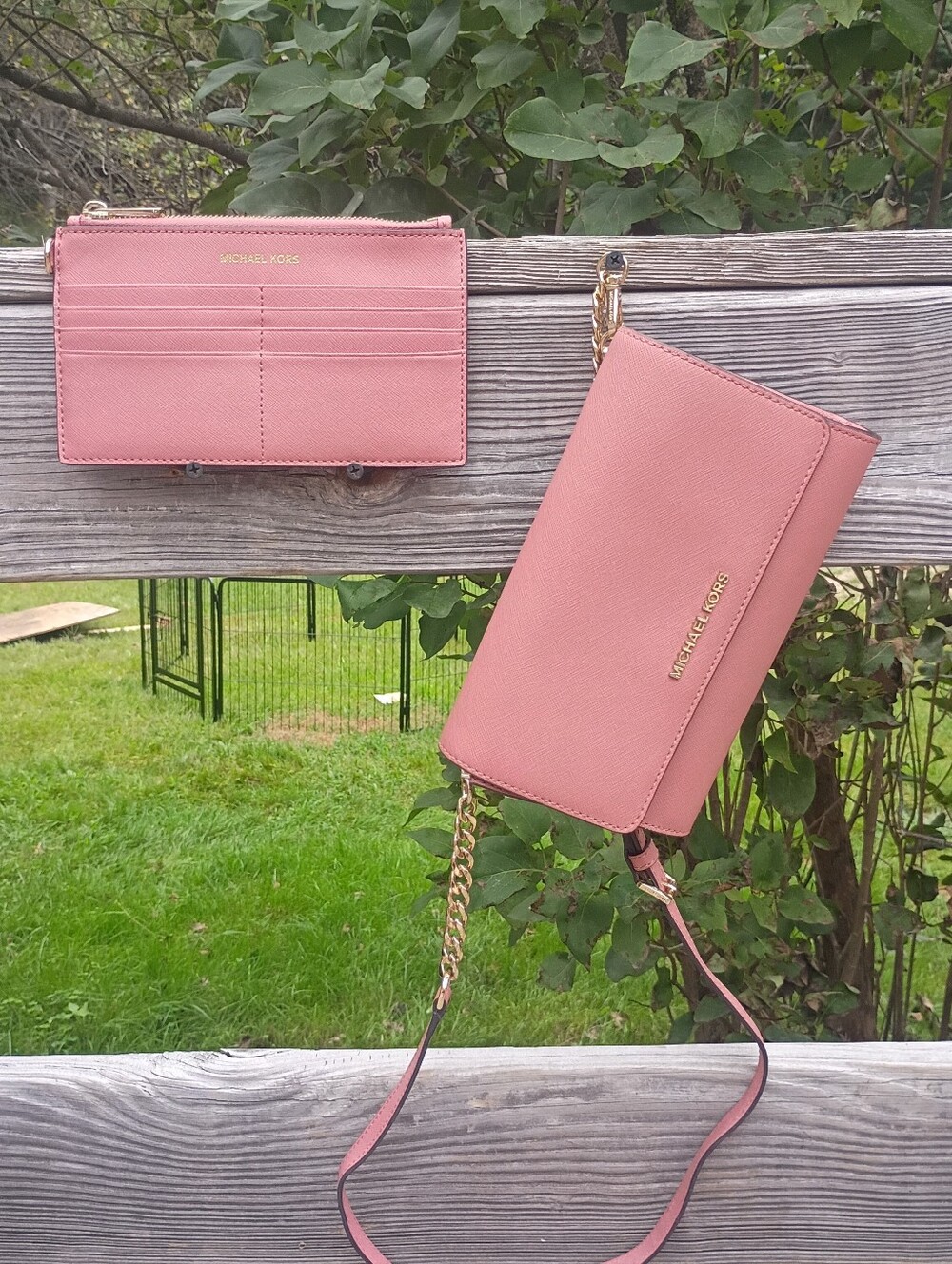 Michael Kors Dusty Pink Saffiano Crossbody Wallet Set